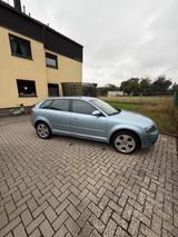 Audi A4 1.6 -TÜV NEU 8-Fach bereift  - Audi A4 aus 2005: 1.8