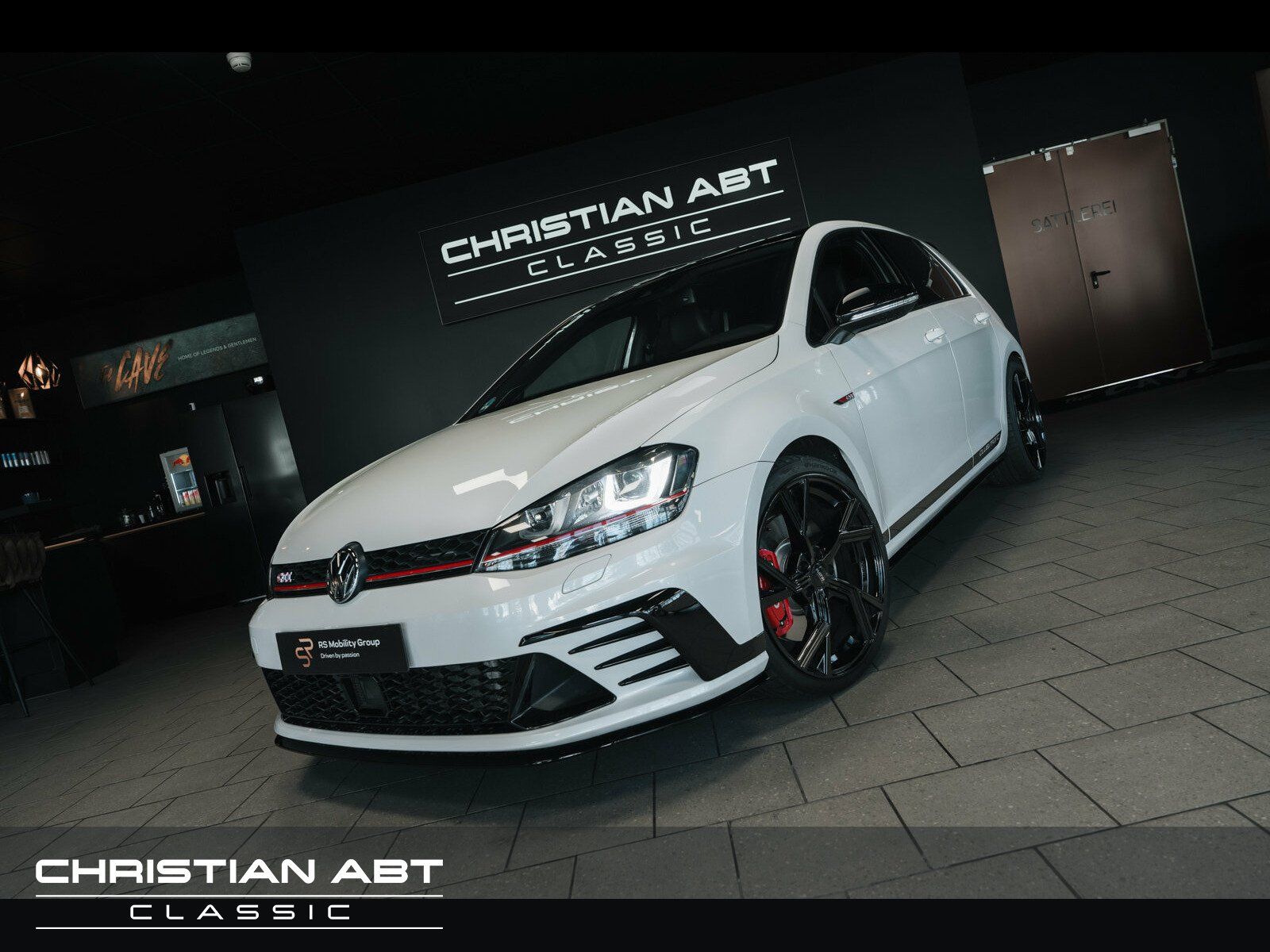 Fahrzeugabbildung Volkswagen Golf VII GTI Clubsport Pano Remus Navi Autom.