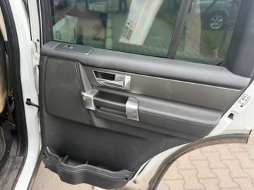 Land-Rover Discovery - 12