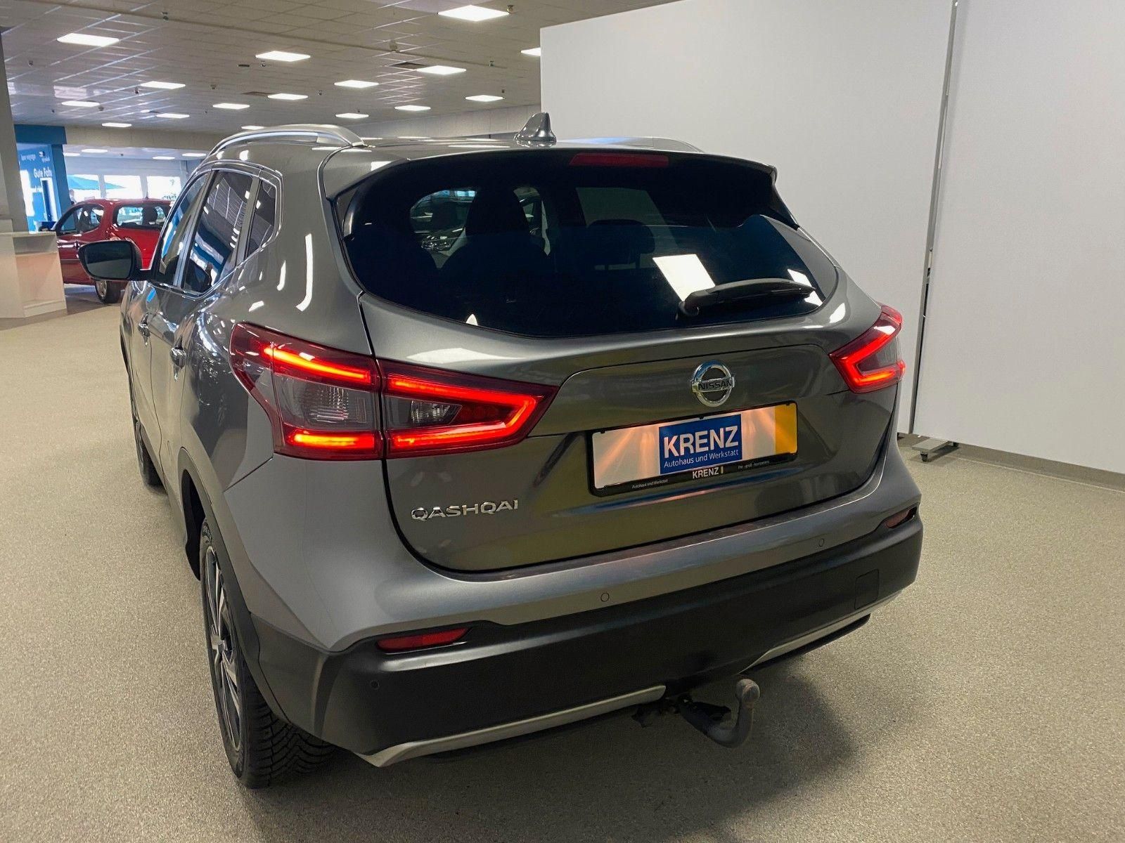 Fahrzeugabbildung Nissan Qashqai 1.3DIG-T+AHK+Pano+360°Kamera+beh.Front