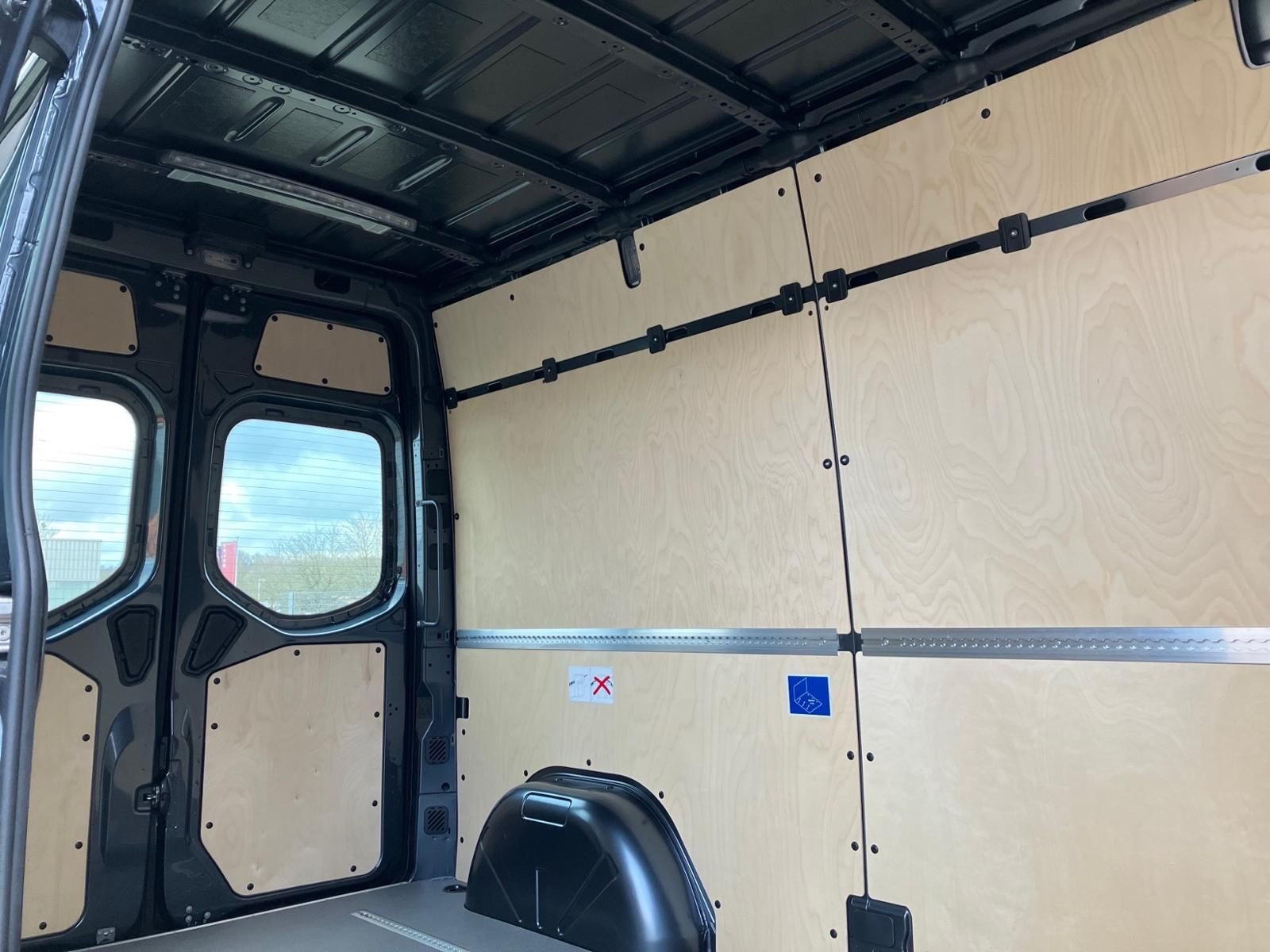 Fahrzeugabbildung Mercedes-Benz eSprinter 312 Sprinter Kasten L2H2 AUT DynLicht