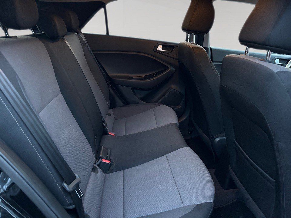 Fahrzeugabbildung Hyundai New i20 1.0T 100PS Sonderedition YES!