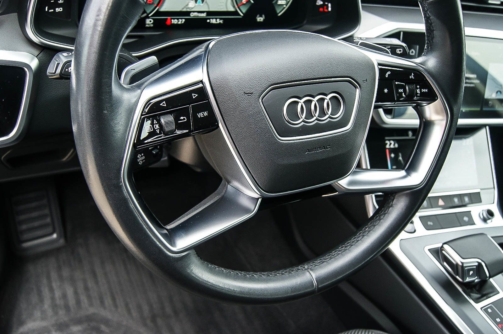 Fahrzeugabbildung Audi A6 Avant 35 TDI S-tronic NAVIGATION VIRTUAL LED