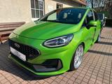 Ford Fiesta ST*LED*NAVI*SITZ+LENKR.HZG*RECARO* - Ford Fiesta: Grün