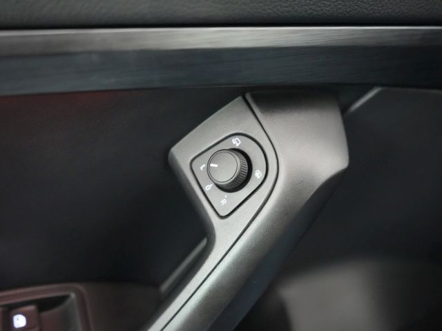 Ateca 4DRIVE TSI DSG+AHK+VOLL LED+NAVI+360 GRAD 