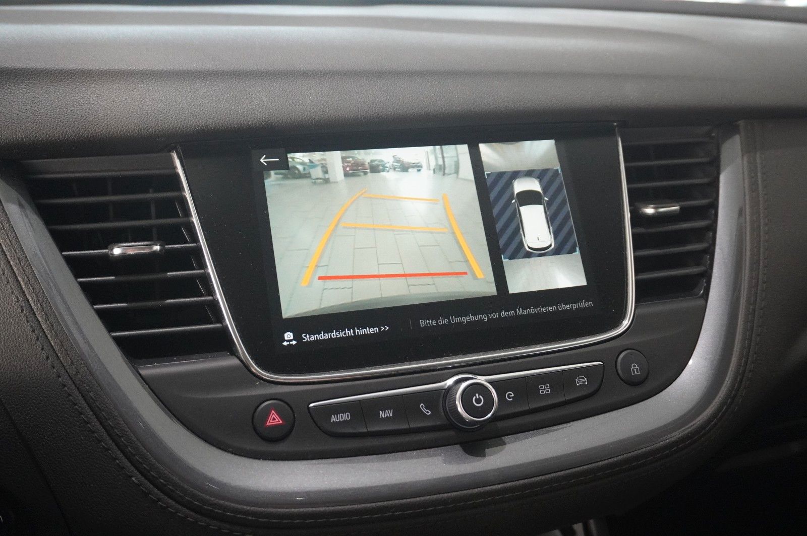 Fahrzeugabbildung Opel Grandland (X) ULTIMATE 4HYBRID NAVI/LED/360°/SHZ