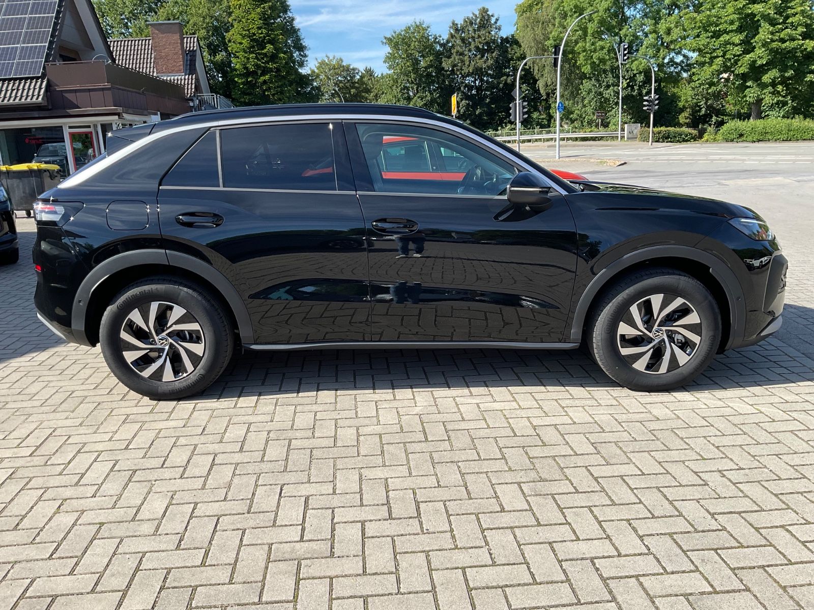 Fahrzeugabbildung Volkswagen T-Roc 1.5 eTSI DSG Kamera,AHK,5J Garantie,ACC
