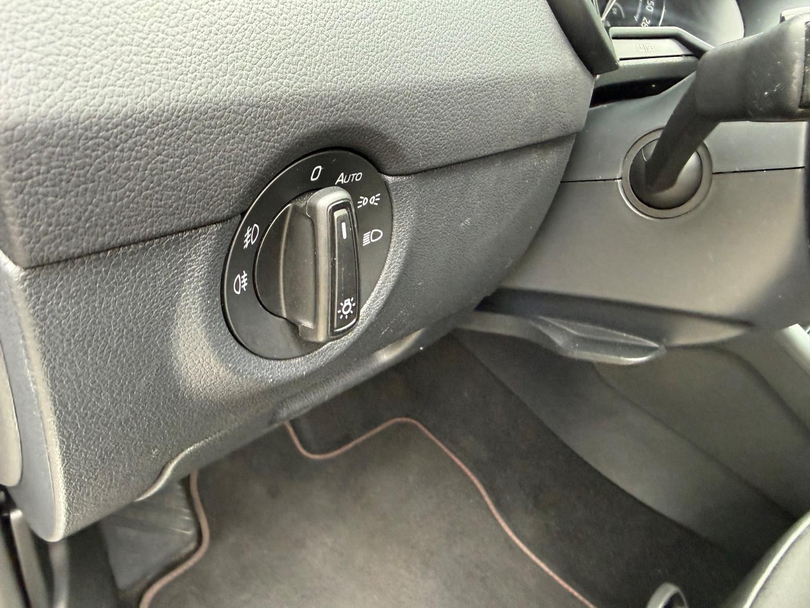 Skoda Octavia Combi RS Klima Navi Xenon -nur 73.000km!
