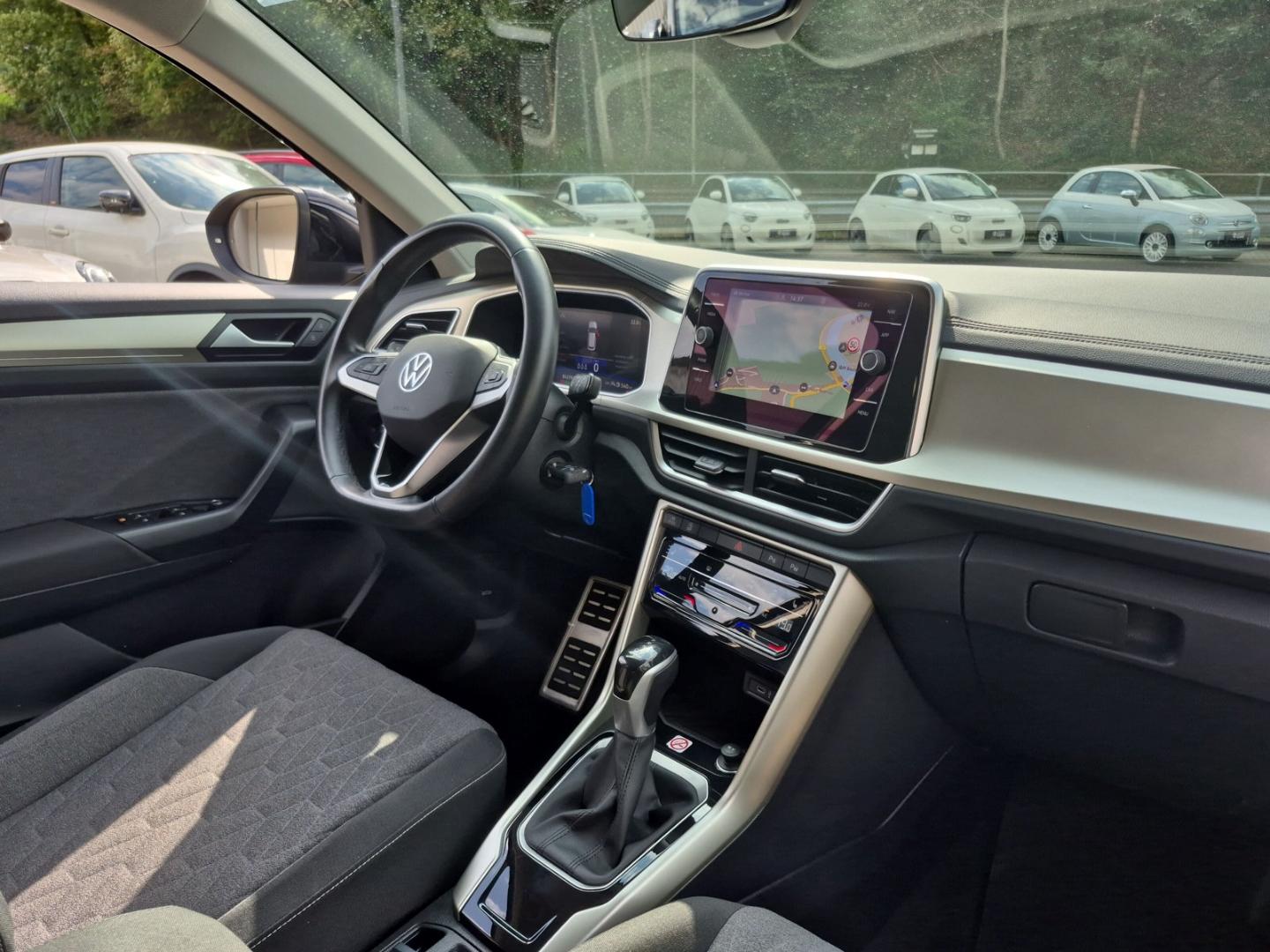 Volkswagen T-Roc Move DSG Navi CarPlay LED SHZ Parklenkassi, миниатюра 7