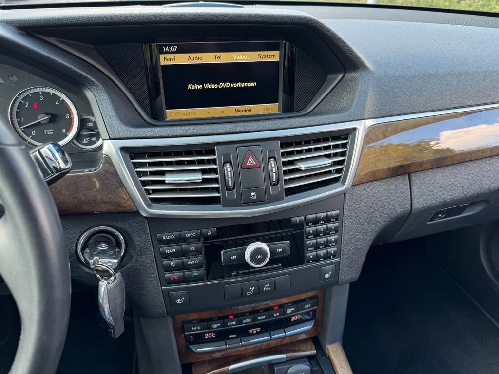 Mercedes-Benz E 350 CDI Lim. BlueEfficiency, 1.Hand, Sauber