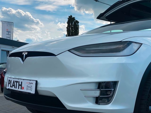 Tesla Model X  75