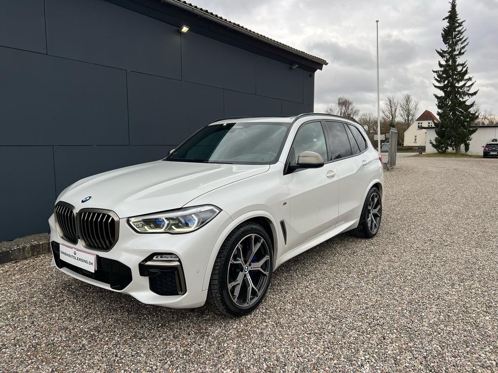 BMW X5 M50