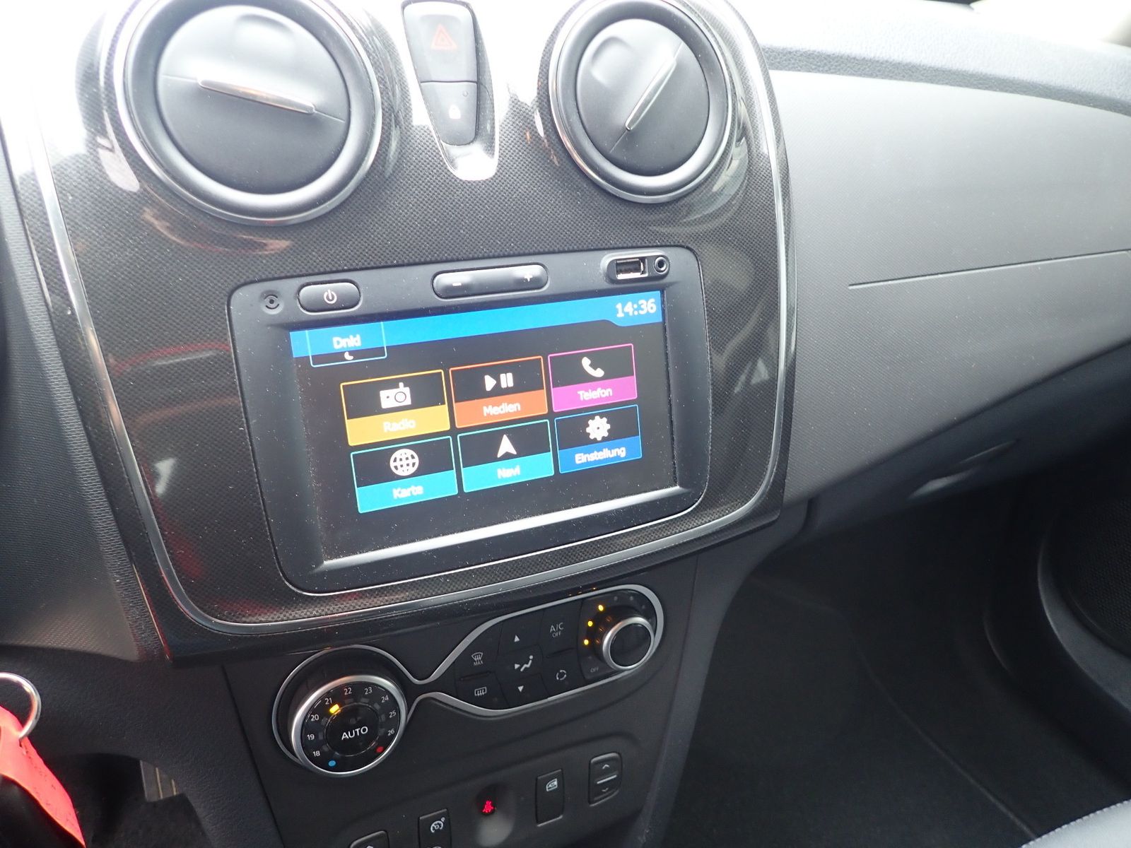 Fahrzeugabbildung Dacia Sandero Comfort TCe 90