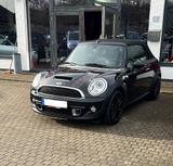 MINI John Cooper Works Cabrio / 211 PS   - MINI Cabrio Serie von privat