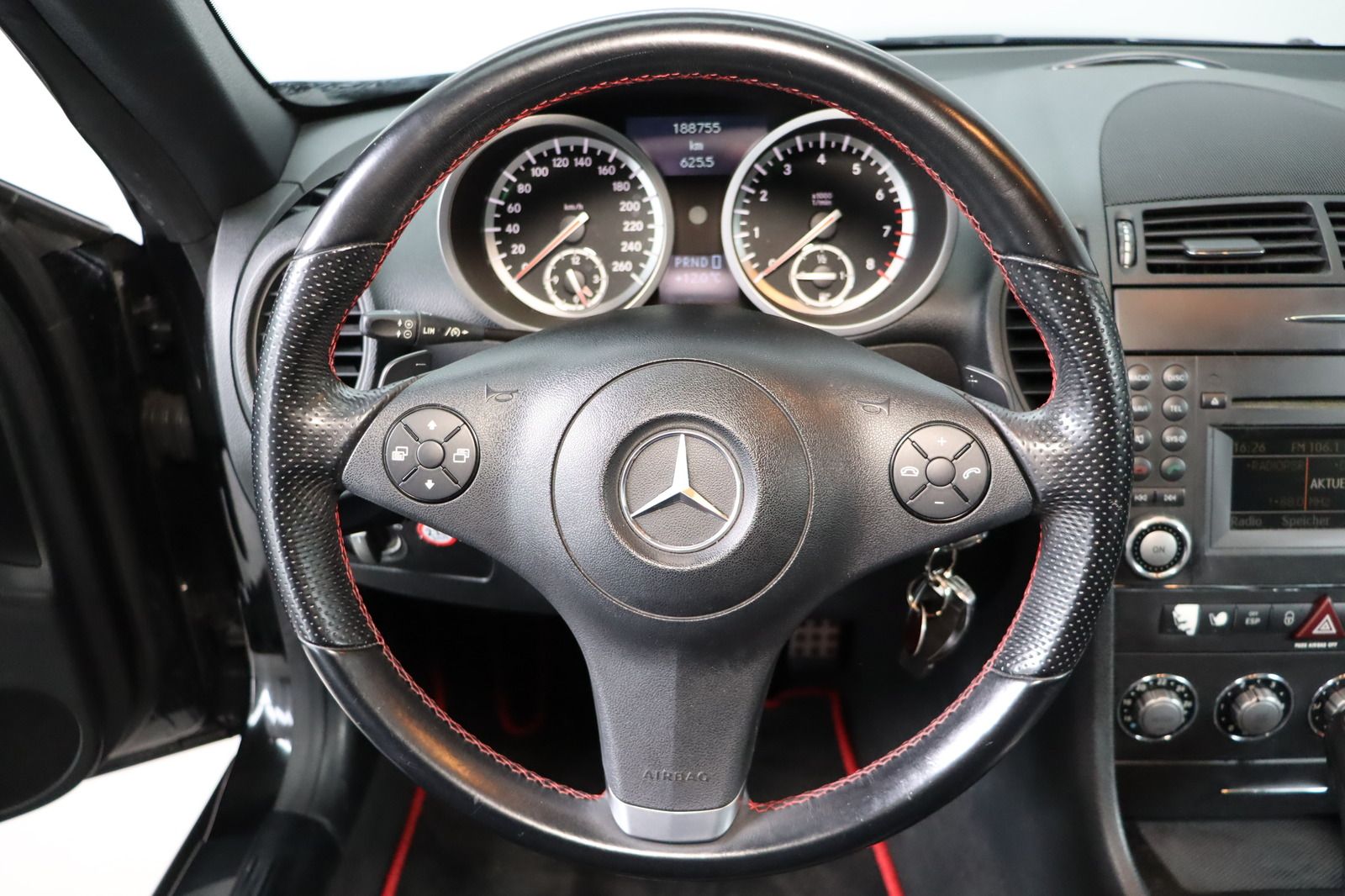 Fahrzeugabbildung Mercedes-Benz SLK 200 KOMPRESSOR * Airscarf * SHZ * Bi-Xenon