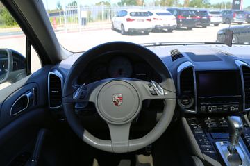 Porsche Cayenne - 6