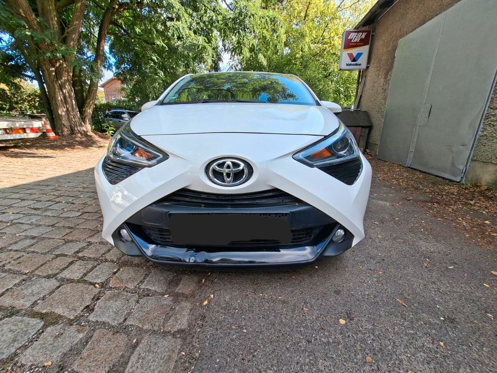 Image of Toyota Aygo (X)