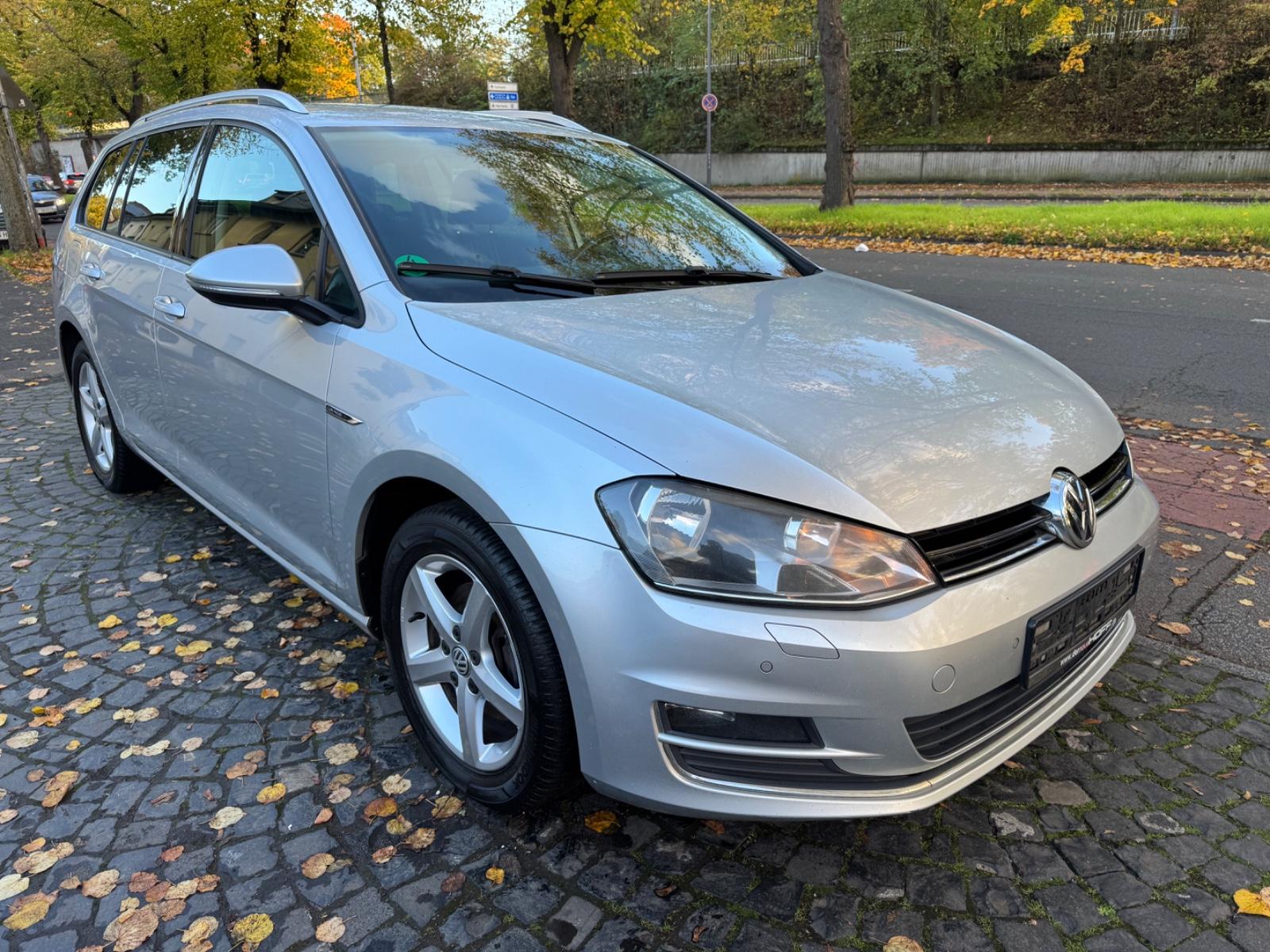 Volkswagen Golf 2015 — interior