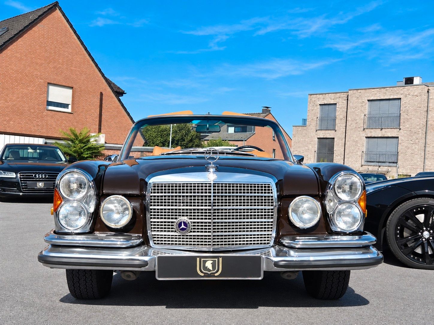 Fahrzeugabbildung Mercedes-Benz 280 SE Werkscabriolet/20 Jahre in Dr. Hand