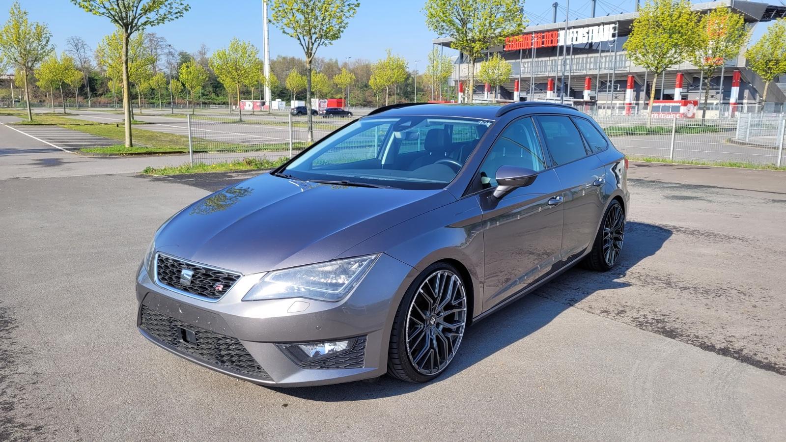 Seat Leon ST FR 2.0 Automatik Navi Pano***