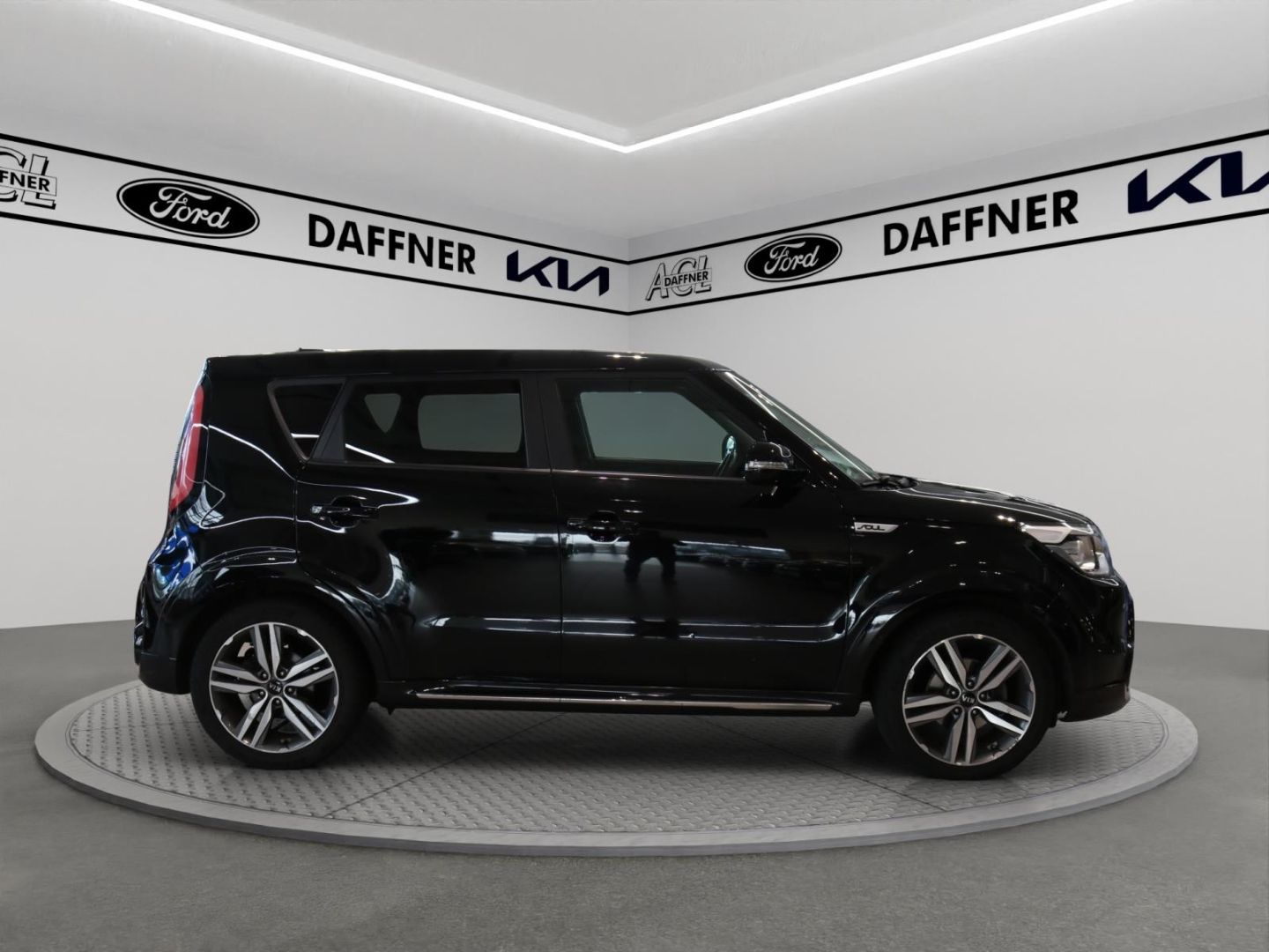 Fahrzeugabbildung Kia Soul Dream Team Navi Kamera Alu PDC Bluetooth