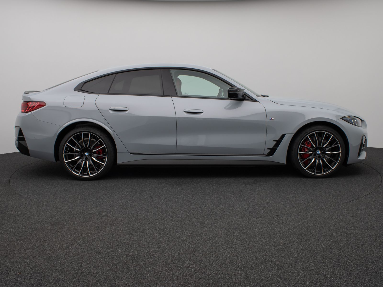 Fahrzeugabbildung BMW i4 M50 Gran Coupè 360°HUD H/K AHK ACC Komfort