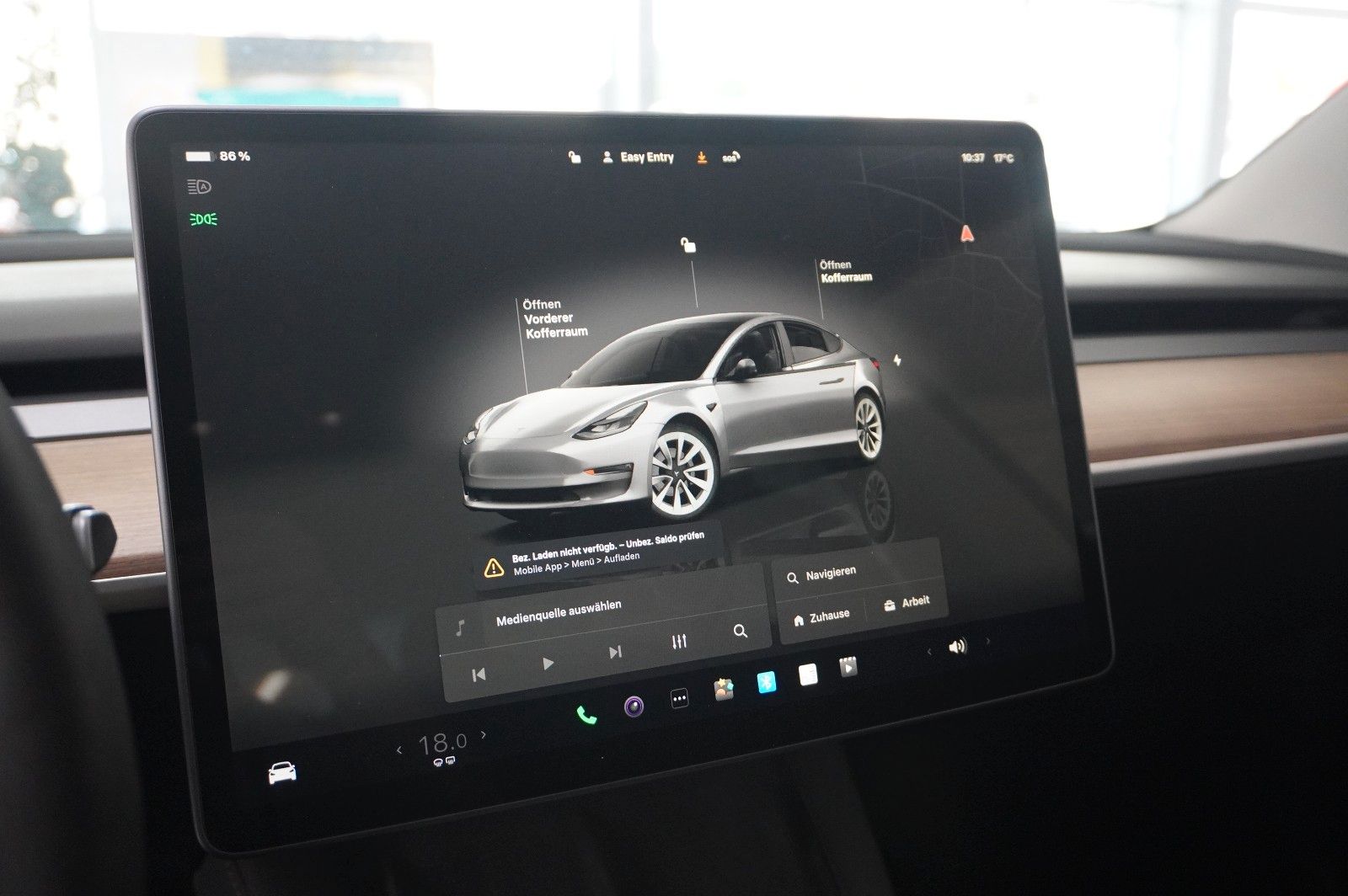 Fahrzeugabbildung Tesla Model 3 LONGRANGE DUAL-MOTOR NAVI/KAMERA/DAB/AMD