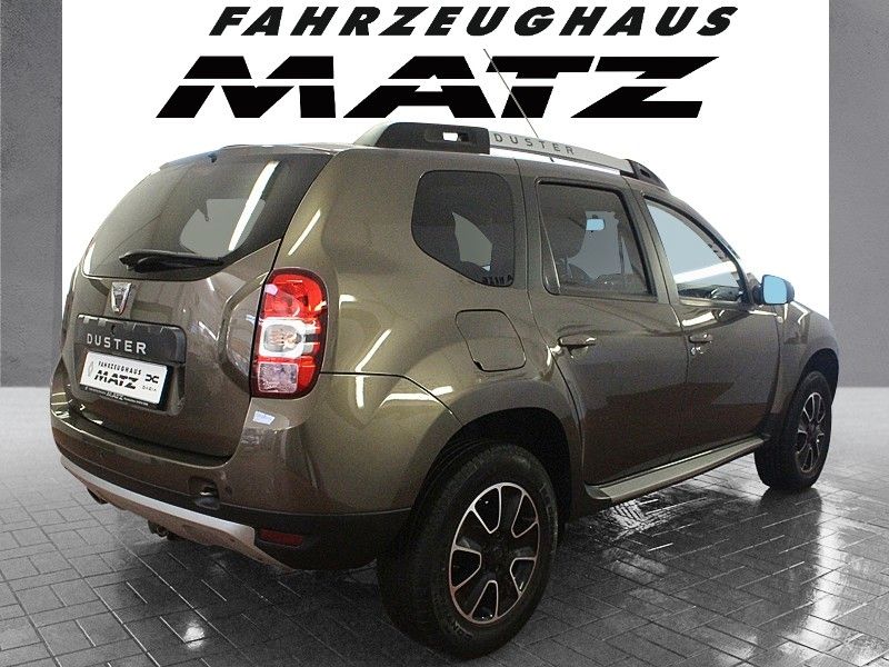 Fahrzeugabbildung Dacia Duster   SCE 115  Laureate   AHK *Navigation*