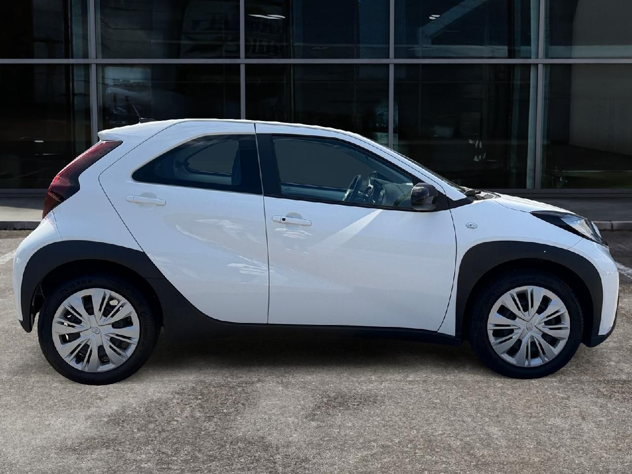 Fahrzeugabbildung Toyota Aygo X Play
