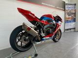 Honda CBR 1000 RR Fireblade SC77 Rennmaschine - HONDA CB 100