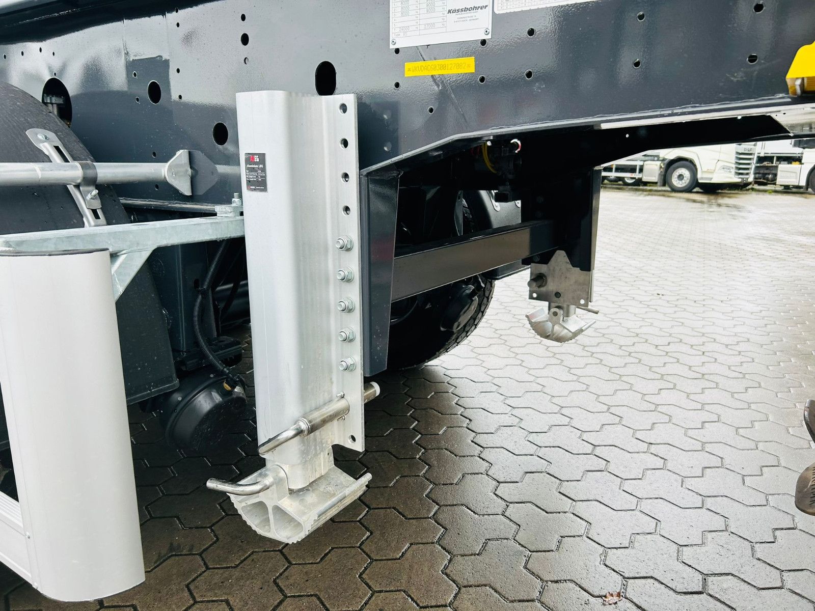 Fahrzeugabbildung Kässbohrer K.SKS Stahl Kipper 30m³ HARDOX Sofort Verfügbar