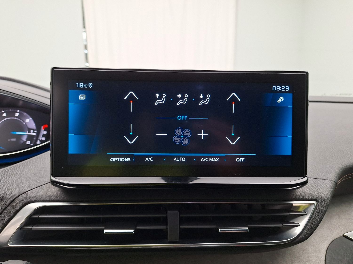 Fahrzeugabbildung Peugeot 5008 GT 1.5D NAVI/LED/ALCANTARA/SHZ/ACC/R'CAM