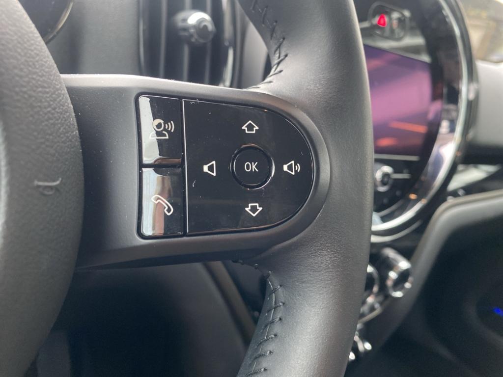 MINI Cooper SE Countryman ALL4 Classic Trim Navi/LED-