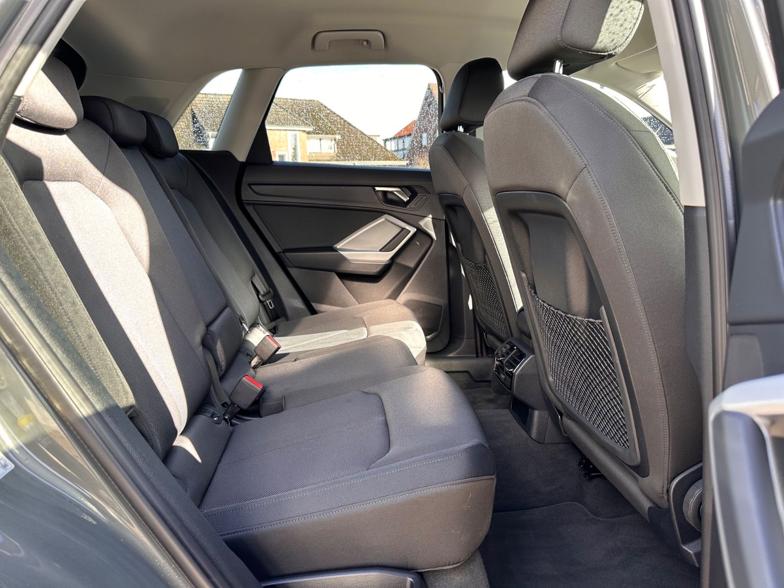 Fahrzeugabbildung Audi Q3 35 TFSI S line S Tronic Navi/ACC/SHZG/LED/PDC