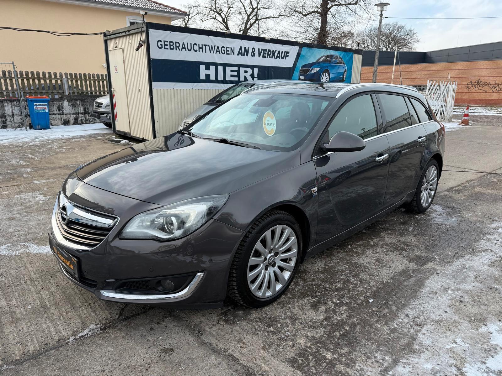 Opel Insignia A Sports Tourer *TUV NEU*AHK*SHZ*