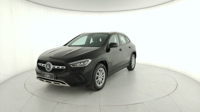 Mercedes-Benz GLA 200 d Business Extra auto