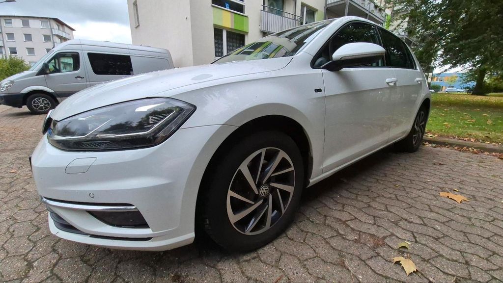 Image of Volkswagen Golf