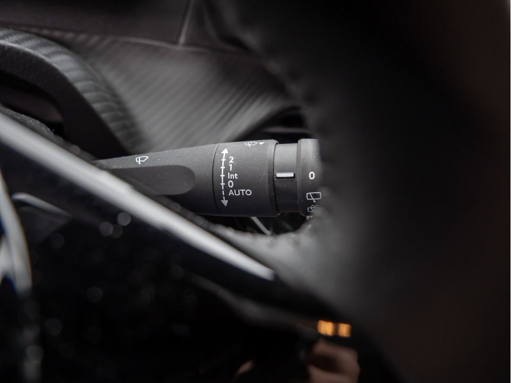 Peugeot 208 - Bild 22