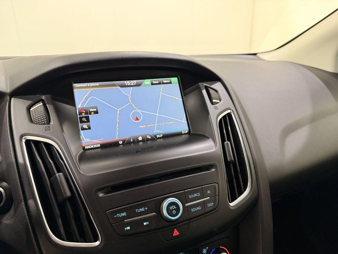 Ford Focus 2015 — фото 16