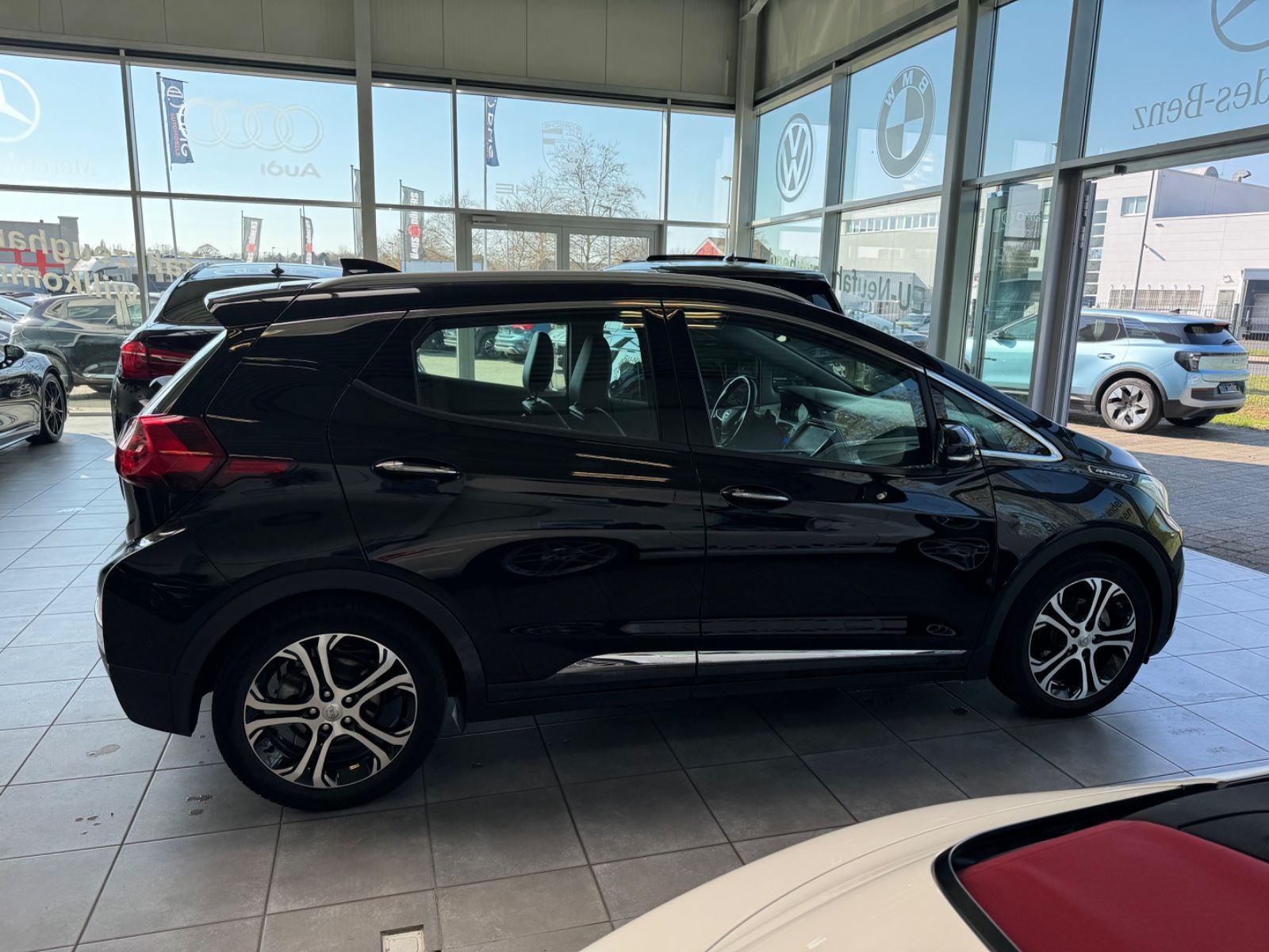 Fahrzeugabbildung Opel Ampera-e Ampera -e Executive 60 KWH/NEU BATTERIE