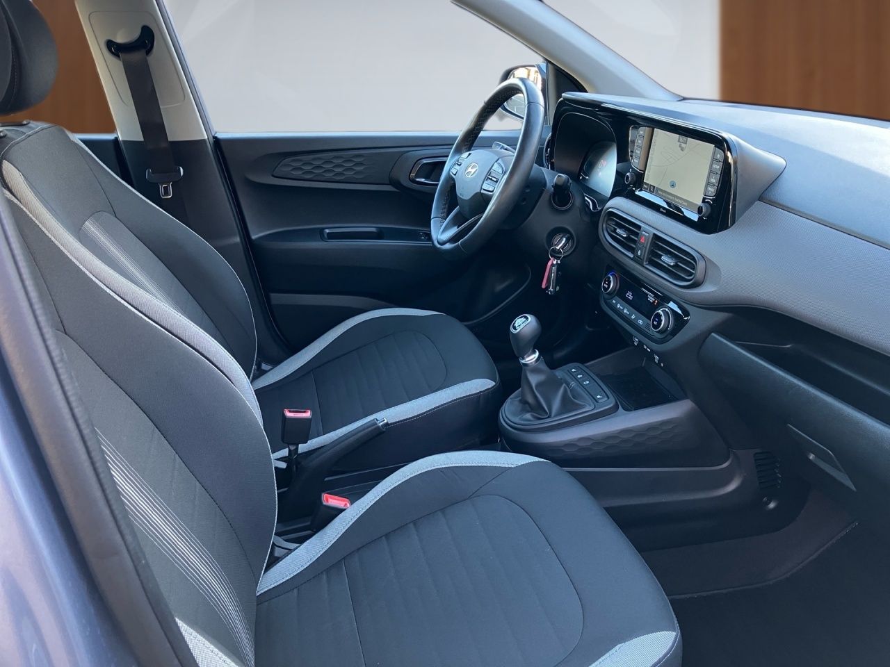 Fahrzeugabbildung Hyundai i10 TREND SHZ*LHZ*NAVI*ZV*USB*