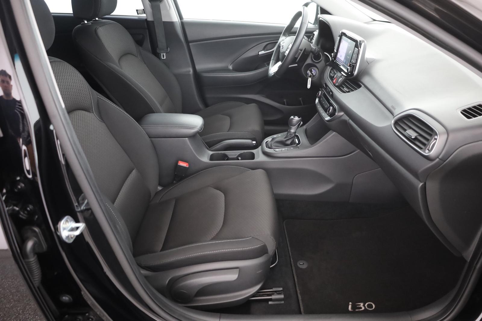 Hyundai i30 1.6 CRDi Aut. Navi Sitzheizung Kamera