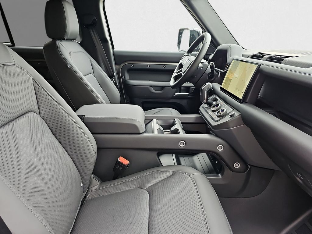 Land Rover Defender 110 D250 X-DYNAMIC SE