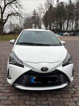 Toyota Yaris 111 PS Navi Top-gepflegt+Winterr. Benziner - gebrauchte Toyota Yaris aus dem Jahr 2019