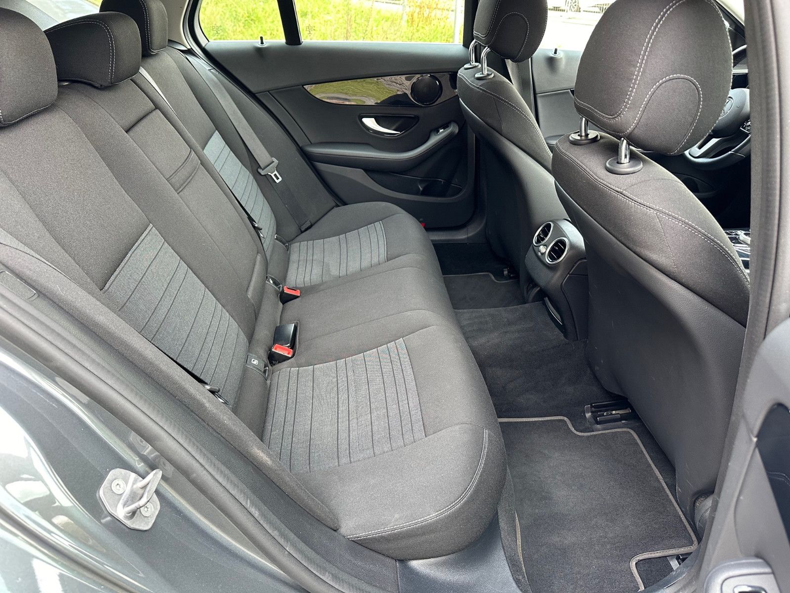 Fahrzeugabbildung Mercedes-Benz C 200 T d BUSINESS PLUS PAKET+AUS 1.HAND+AHK