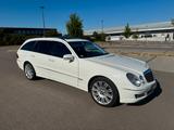 Mercedes-Benz E-280 Kombi AVANTGARDE - Mercedes-Benz E 280 mit Benzin-Antrieb: Kombi