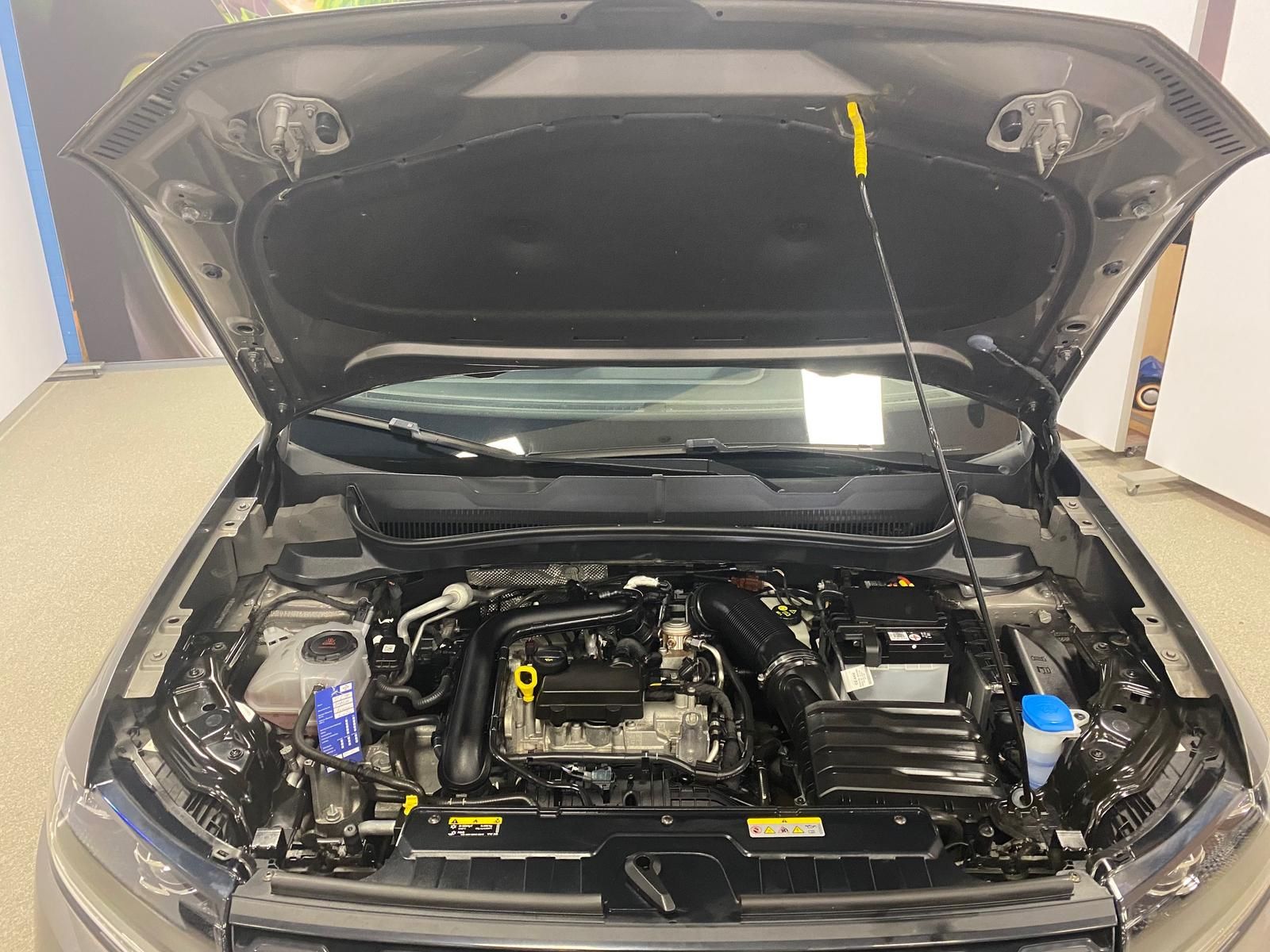 Fahrzeugabbildung Volkswagen T-Cross 1.0 TSI Style APP+KLIMA+ACC+RFK+PDC+NAVI