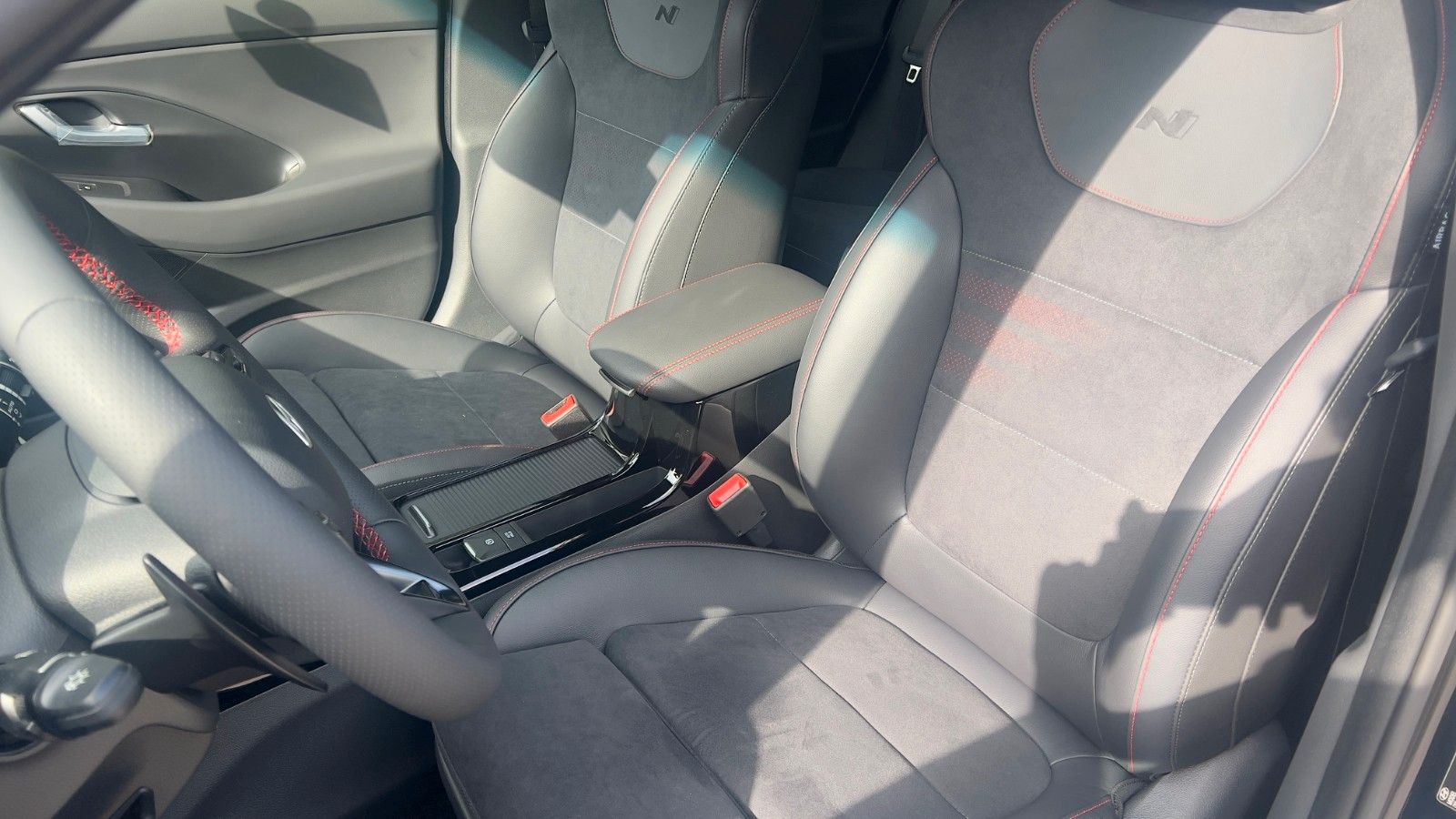 Fahrzeugabbildung Hyundai i30 1.5 T-GDI 48V N Line *Navi*Memory*ACC*LED*