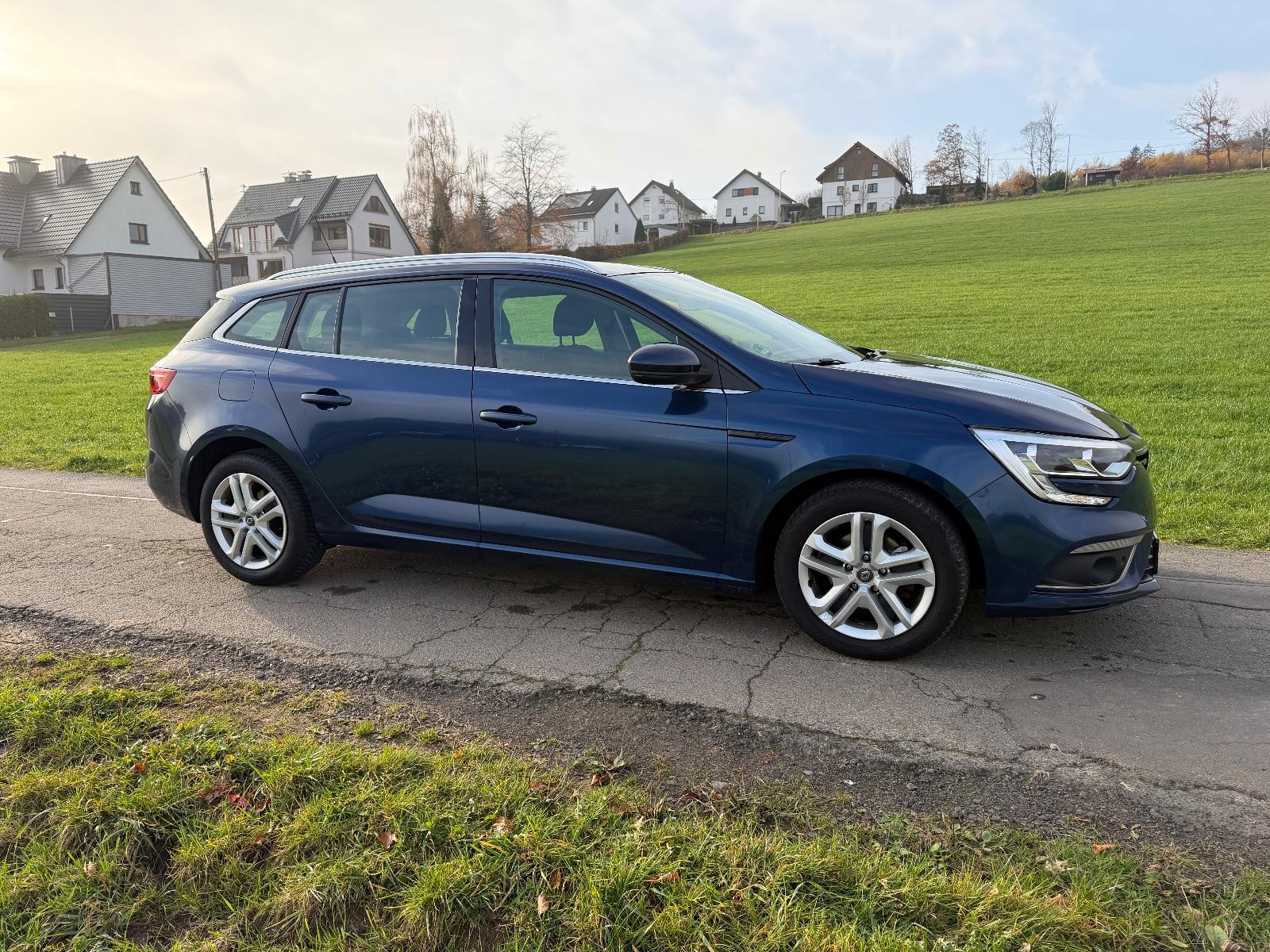 Renault Megane IV Grandtour Business Edition, миниатюра 10