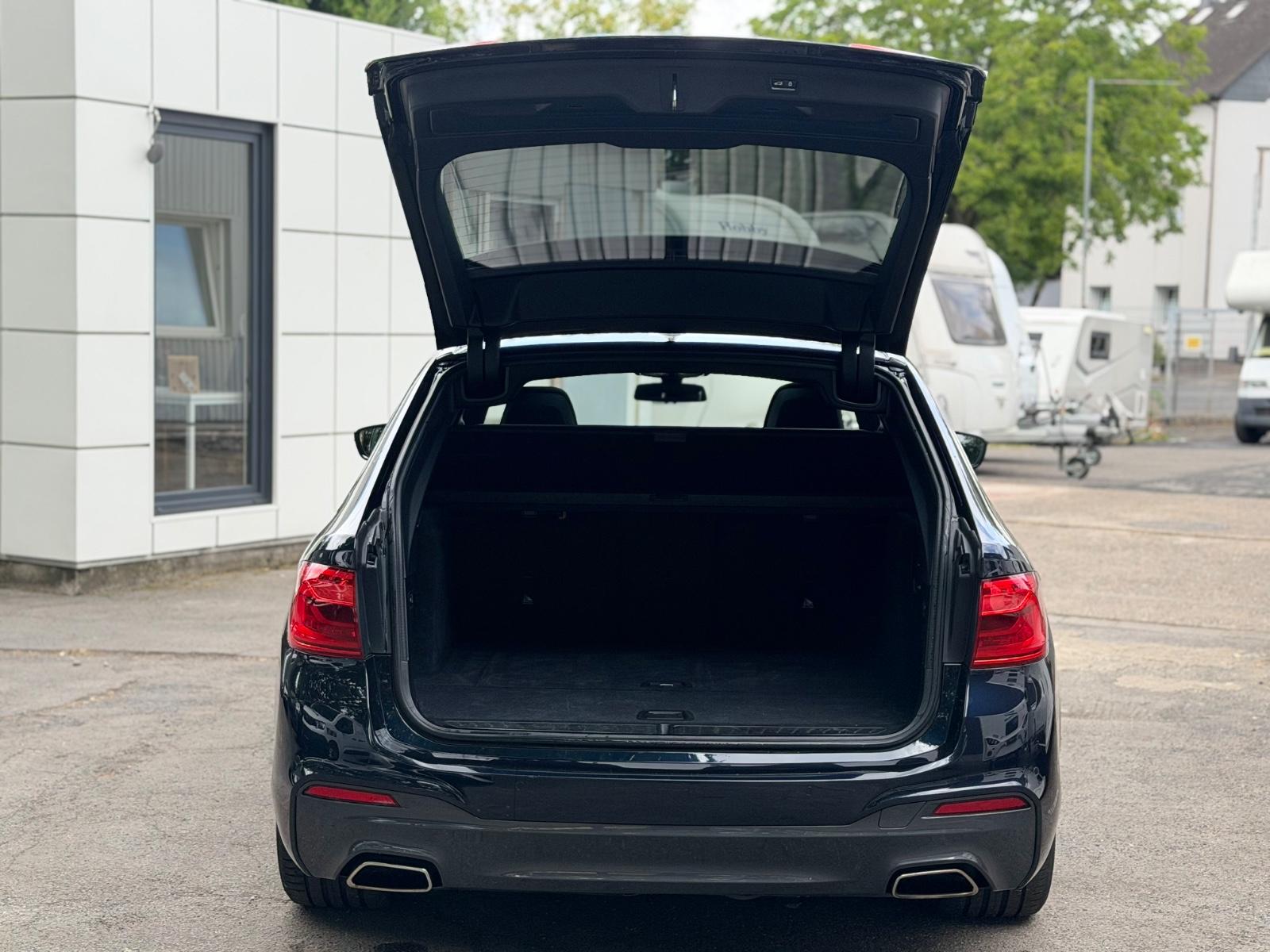 BMW 530d  Touring   M-Sport Performance  1-Hand